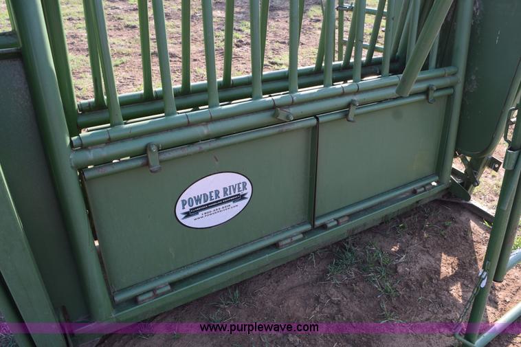 image for item H5210 Powder River squeeze chute