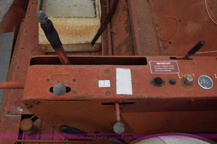 image for item H5227 1968 Mccormick International 91 combine