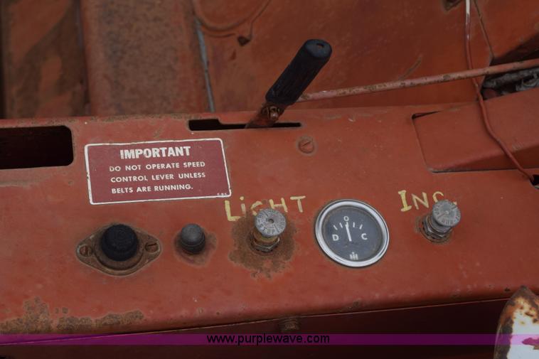 image for item H5227 1968 Mccormick International 91 combine