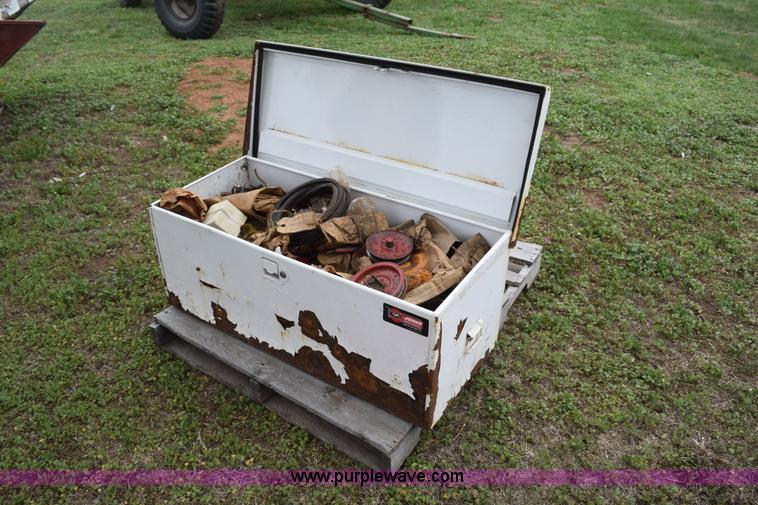 image for item H5227 1968 Mccormick International 91 combine