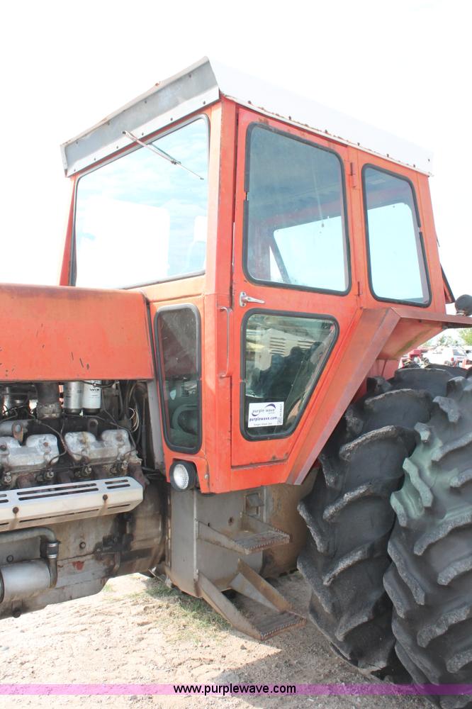 image for item H5607 1977 Massey-Ferguson 1155 tractor