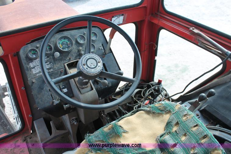 image for item H5607 1977 Massey-Ferguson 1155 tractor