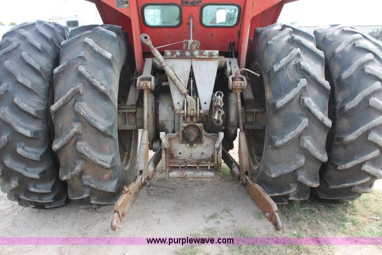 image for item H5607 1977 Massey-Ferguson 1155 tractor