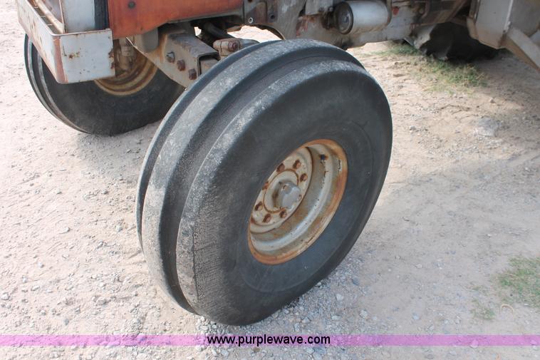 image for item H5607 1977 Massey-Ferguson 1155 tractor