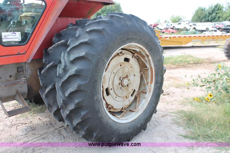 image for item H5607 1977 Massey-Ferguson 1155 tractor