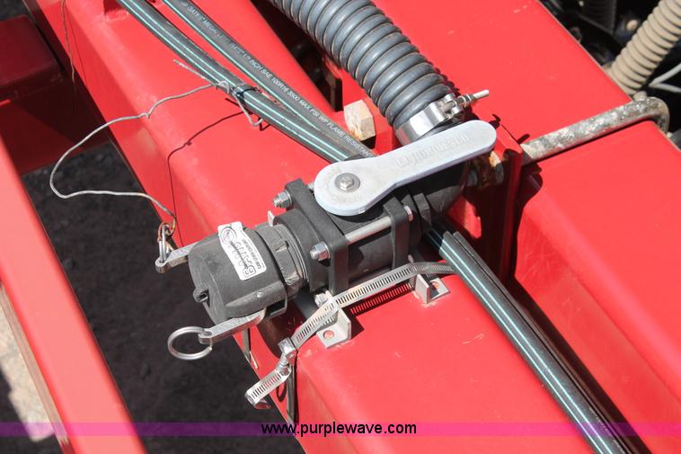 image for item H5844 2005 Sunflower 9433 grain drill