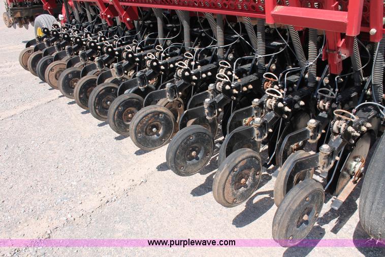 image for item H5844 2005 Sunflower 9433 grain drill