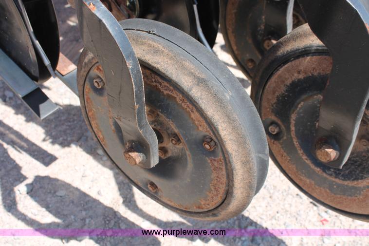 image for item H5844 2005 Sunflower 9433 grain drill