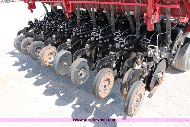 image for item H5844 2005 Sunflower 9433 grain drill