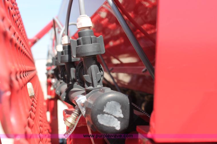 image for item H5844 2005 Sunflower 9433 grain drill