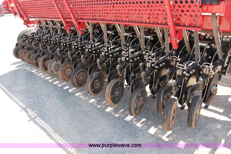 image for item H5844 2005 Sunflower 9433 grain drill