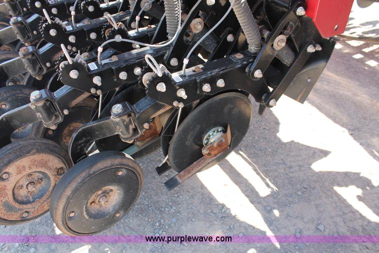 image for item H5844 2005 Sunflower 9433 grain drill