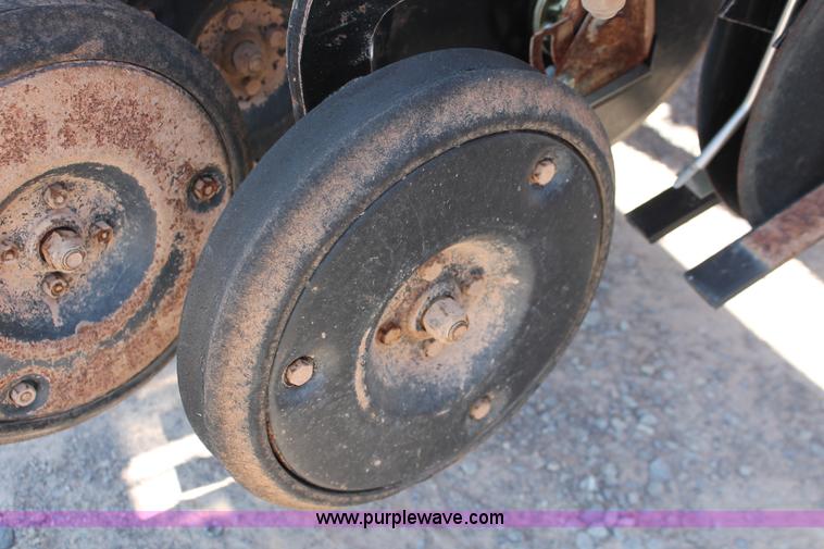 image for item H5844 2005 Sunflower 9433 grain drill