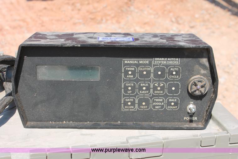 image for item H5847 1994 Case IH 8465 round baler