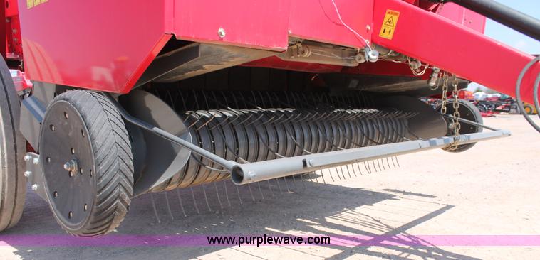 image for item H5850 2010 Massey-Ferguson 2856 round baler