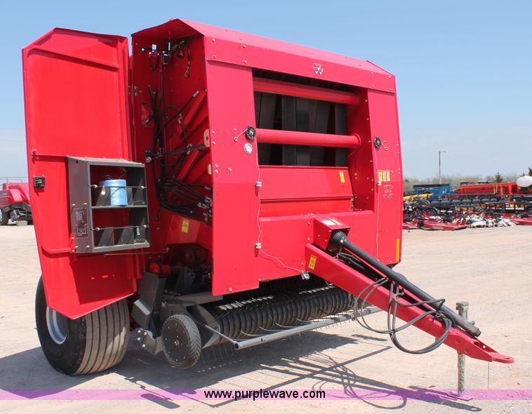 image for item H5850 2010 Massey-Ferguson 2856 round baler