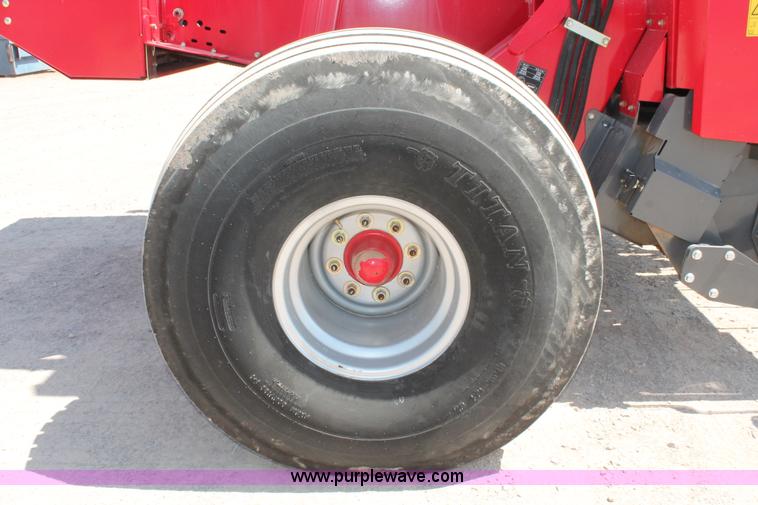 image for item H5850 2010 Massey-Ferguson 2856 round baler