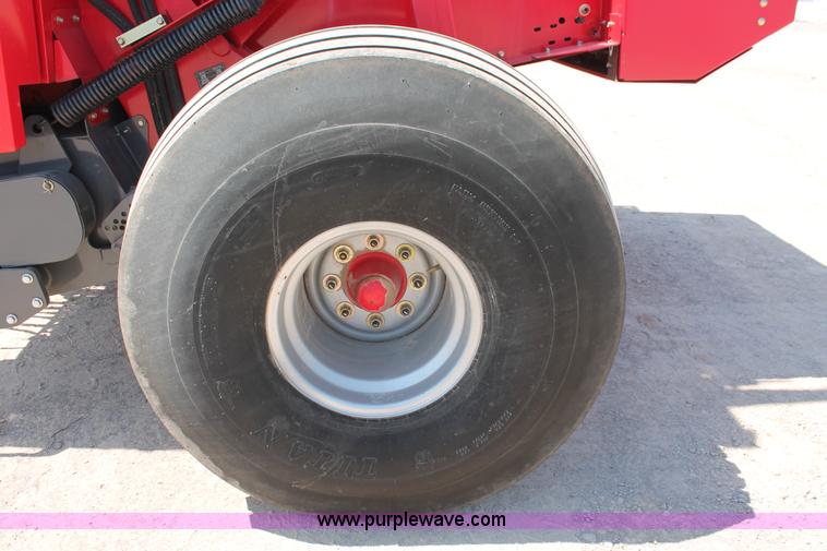 image for item H5850 2010 Massey-Ferguson 2856 round baler