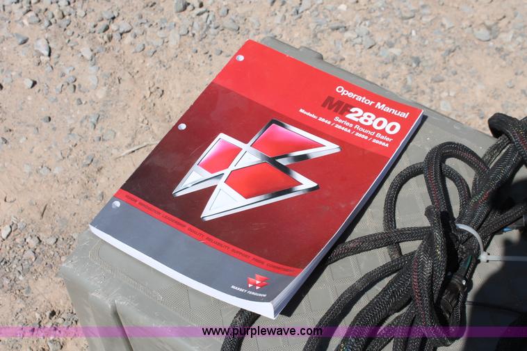 image for item H5850 2010 Massey-Ferguson 2856 round baler