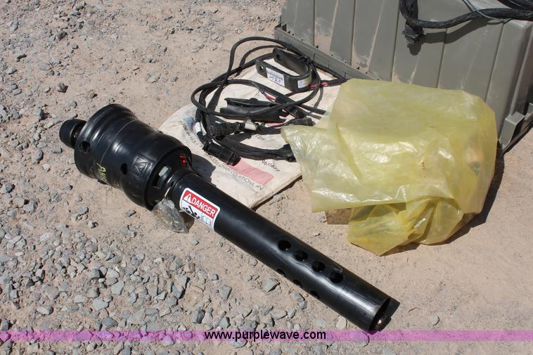 image for item H5850 2010 Massey-Ferguson 2856 round baler