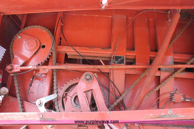 image for item H5851 2000 Hesston 4910 large square baler
