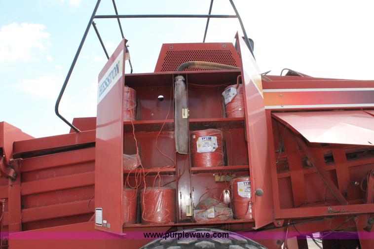 image for item H5851 2000 Hesston 4910 large square baler