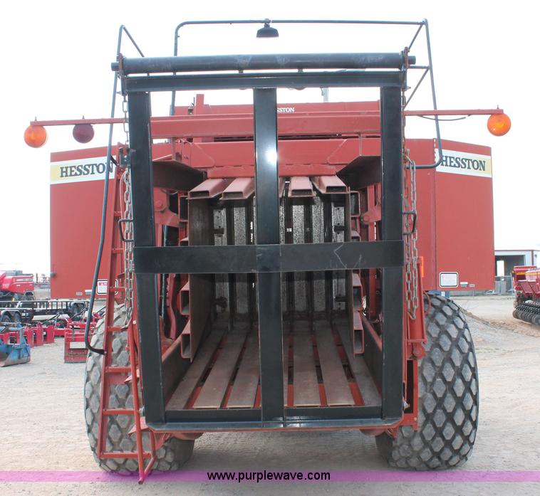image for item H5851 2000 Hesston 4910 large square baler