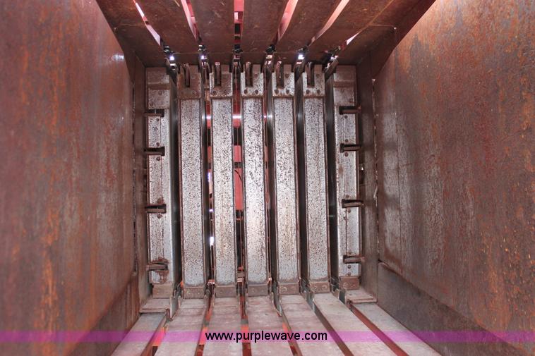 image for item H5851 2000 Hesston 4910 large square baler