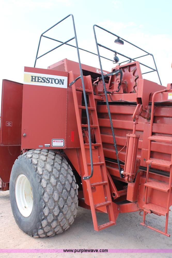 image for item H5851 2000 Hesston 4910 large square baler
