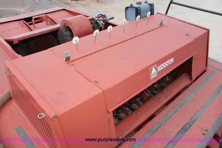 image for item H5851 2000 Hesston 4910 large square baler