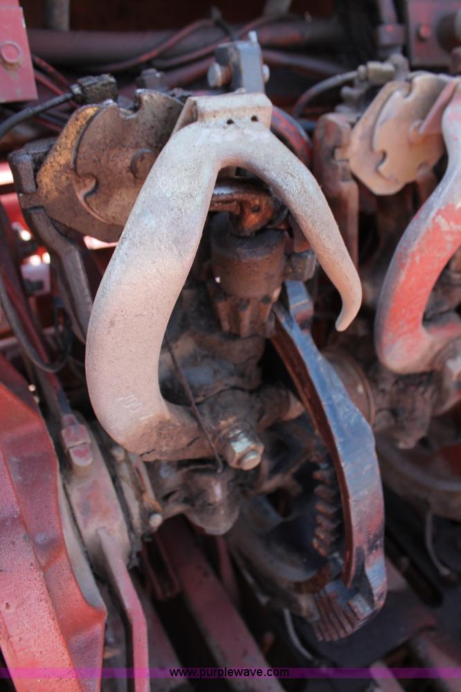 image for item H5851 2000 Hesston 4910 large square baler