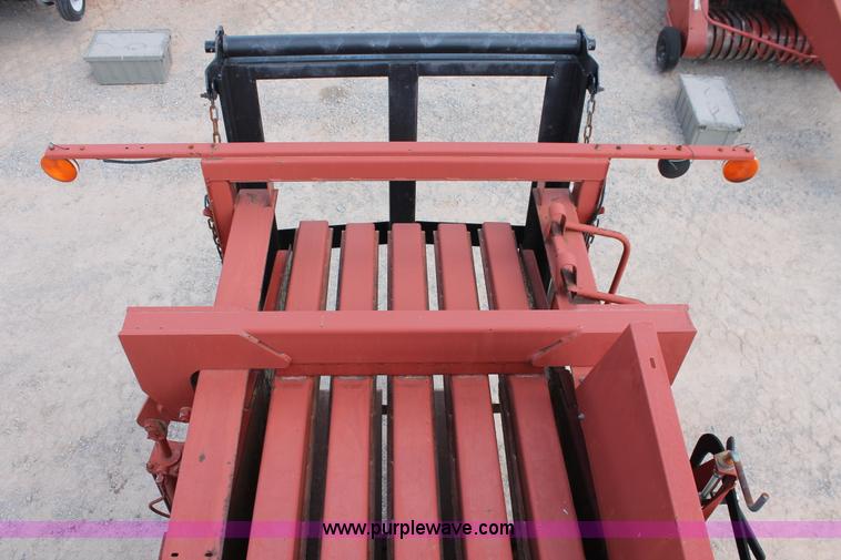 image for item H5851 2000 Hesston 4910 large square baler