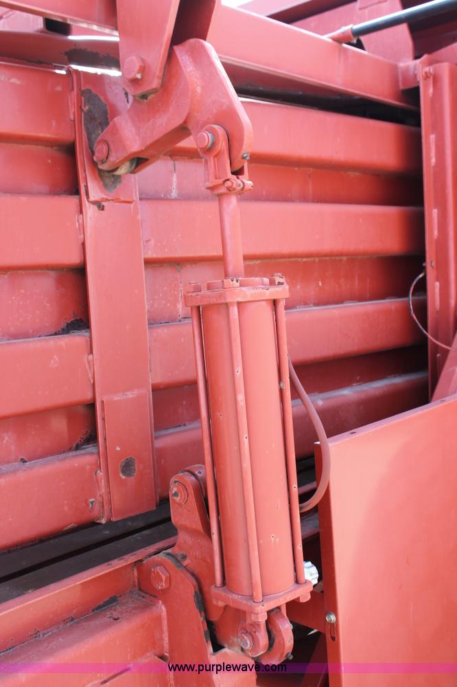 image for item H5851 2000 Hesston 4910 large square baler