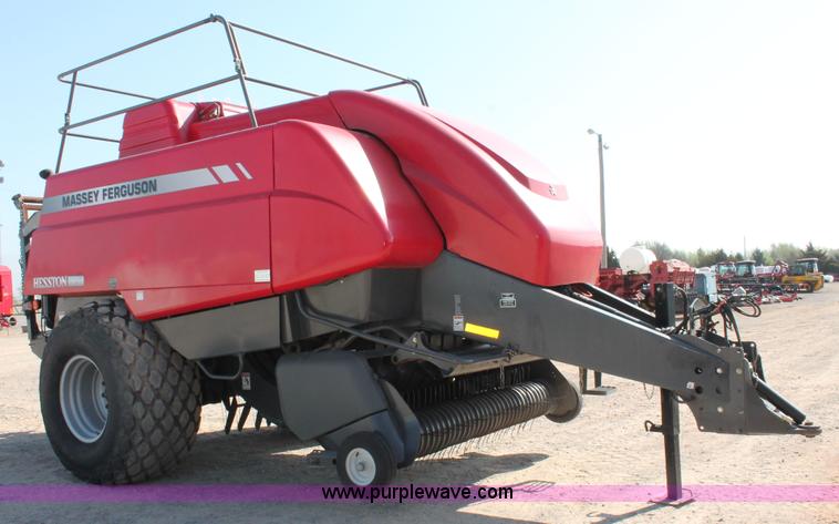 image for item H5856 2010 Massey-Ferguson 2190 large square baler