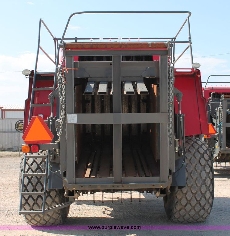 image for item H5856 2010 Massey-Ferguson 2190 large square baler
