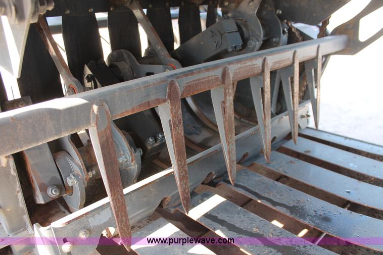 image for item H5856 2010 Massey-Ferguson 2190 large square baler