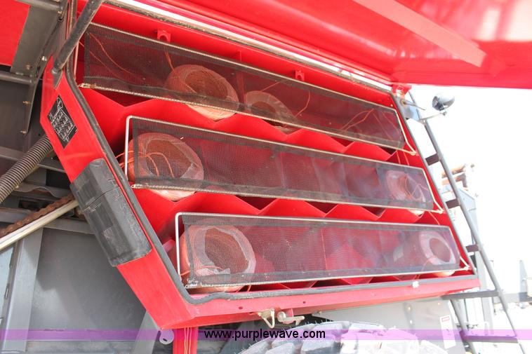 image for item H5856 2010 Massey-Ferguson 2190 large square baler