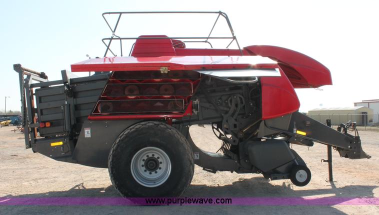 image for item H5856 2010 Massey-Ferguson 2190 large square baler