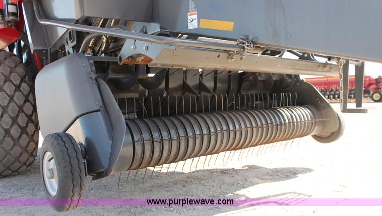 image for item H5856 2010 Massey-Ferguson 2190 large square baler