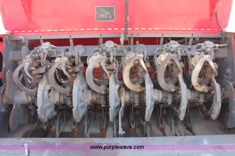 image for item H5856 2010 Massey-Ferguson 2190 large square baler