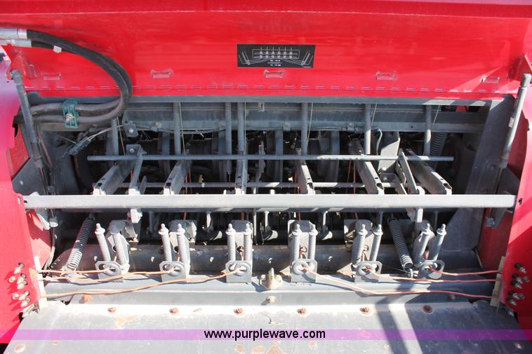 image for item H5856 2010 Massey-Ferguson 2190 large square baler