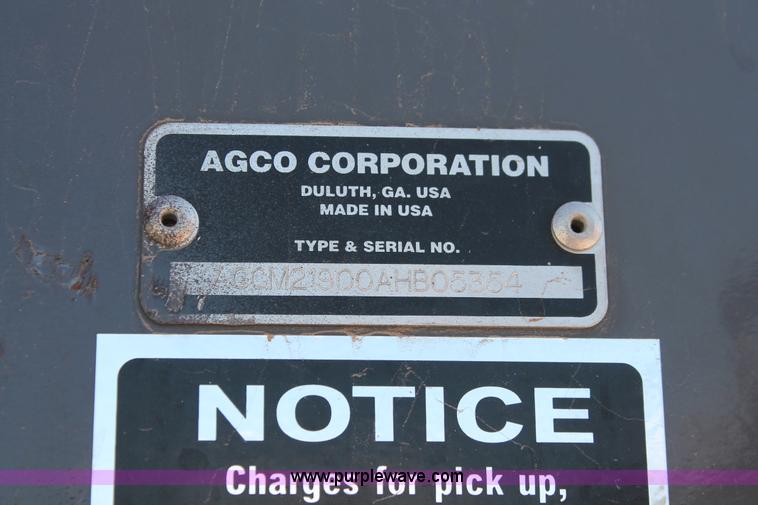 image for item H5856 2010 Massey-Ferguson 2190 large square baler