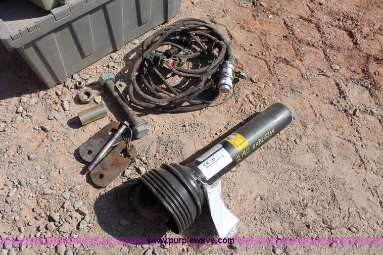 image for item H5856 2010 Massey-Ferguson 2190 large square baler