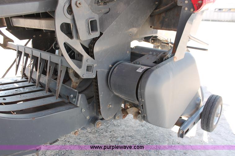 image for item H5857 2011 Massey-Ferguson 2190 large square baler