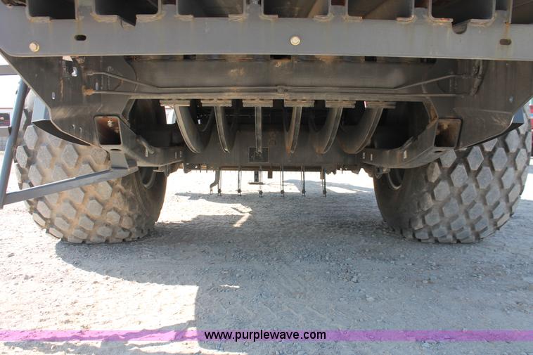 image for item H5857 2011 Massey-Ferguson 2190 large square baler