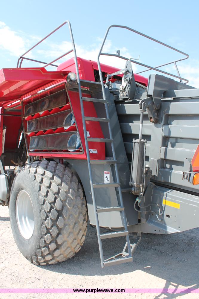 image for item H5857 2011 Massey-Ferguson 2190 large square baler