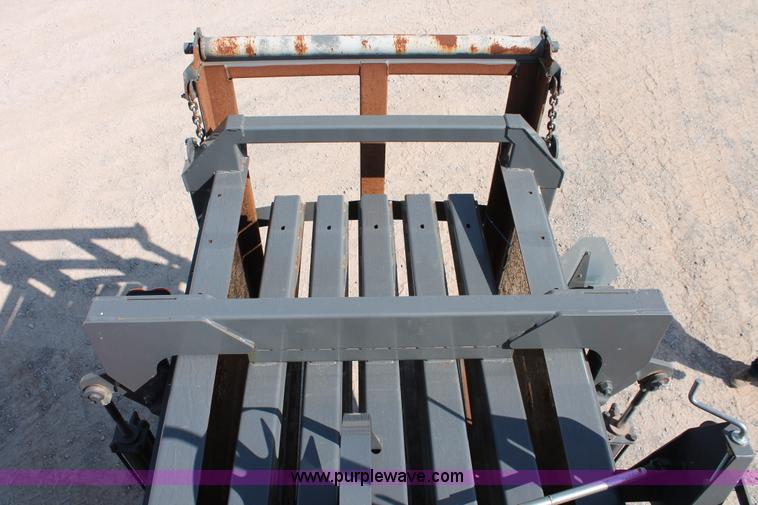 image for item H5857 2011 Massey-Ferguson 2190 large square baler