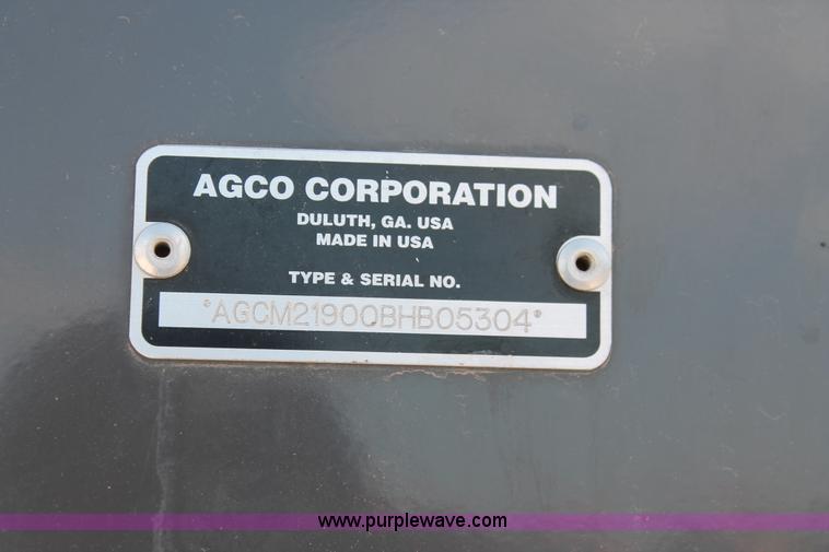 image for item H5857 2011 Massey-Ferguson 2190 large square baler