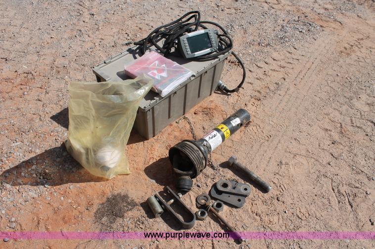 image for item H5857 2011 Massey-Ferguson 2190 large square baler