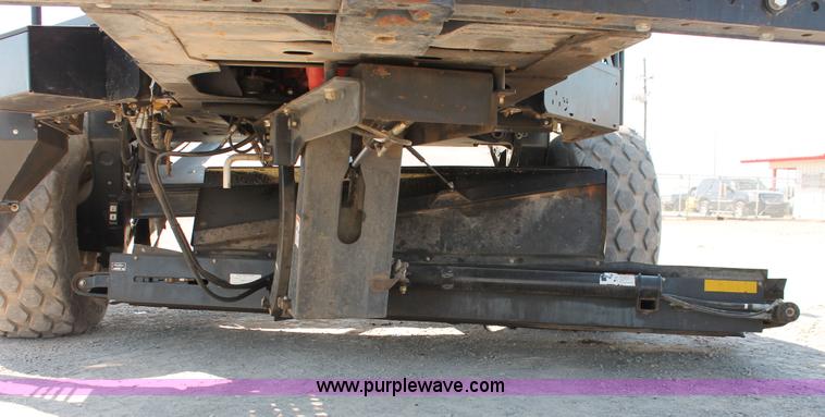 image for item H5860 2011 MacDon M205 self-propelled windrower